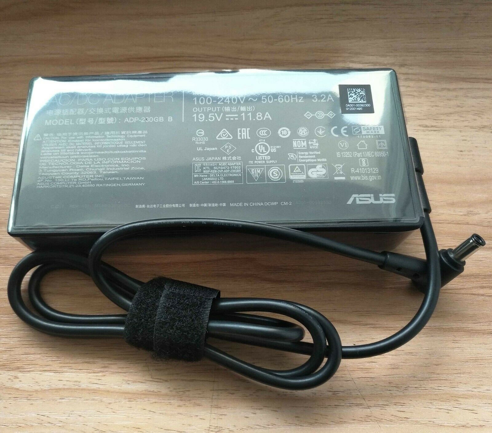 New Original MSI GT76 Titan DT 10SGS-055 230W *2 19.5V 11.8A Ac Adapte