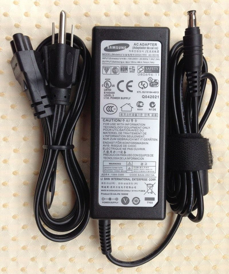 Original OEM Samsung Series 7 NP700Z5C-S01UB 90W AC Power Adapter Charger/Cord