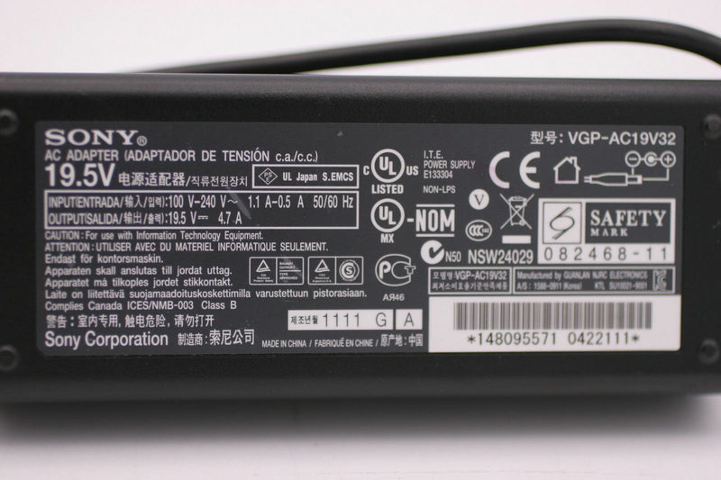 Original OEM Sony 19.5V 4.7A AC Adapter for VAIO VPCSE13FX,VPCSE13FD,VPCSE15FD