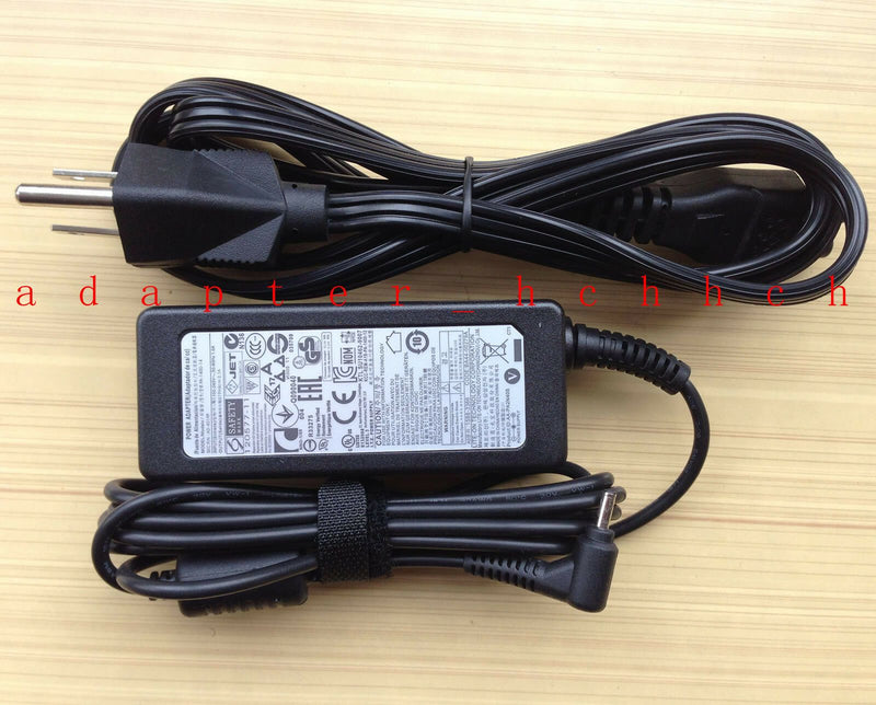 Original Samsung NP535U3C-A01US,NP535U3C-B01US,PA-1400-14,BA44-00279A AC Adapter