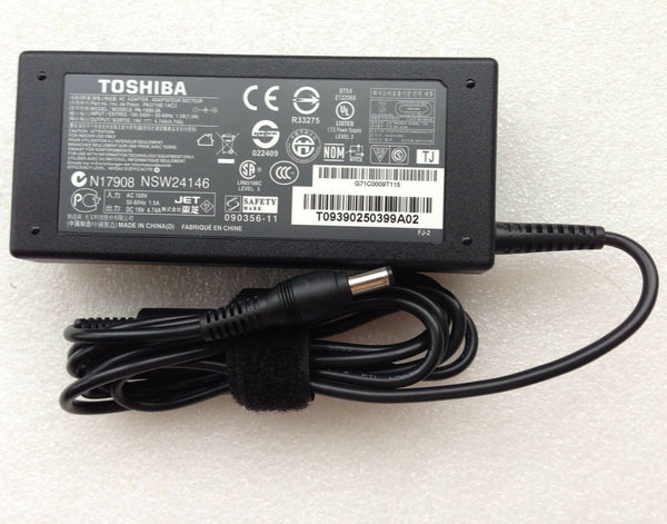 Original OEM Toshiba Satellite PA3716E-1AC3,PA3716U-1AC3 90W 19V AC Adapter+Cord